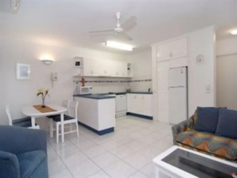 **** Lejlighedshotel Agincourt Beachfront Apartments Clifton Beach Australien