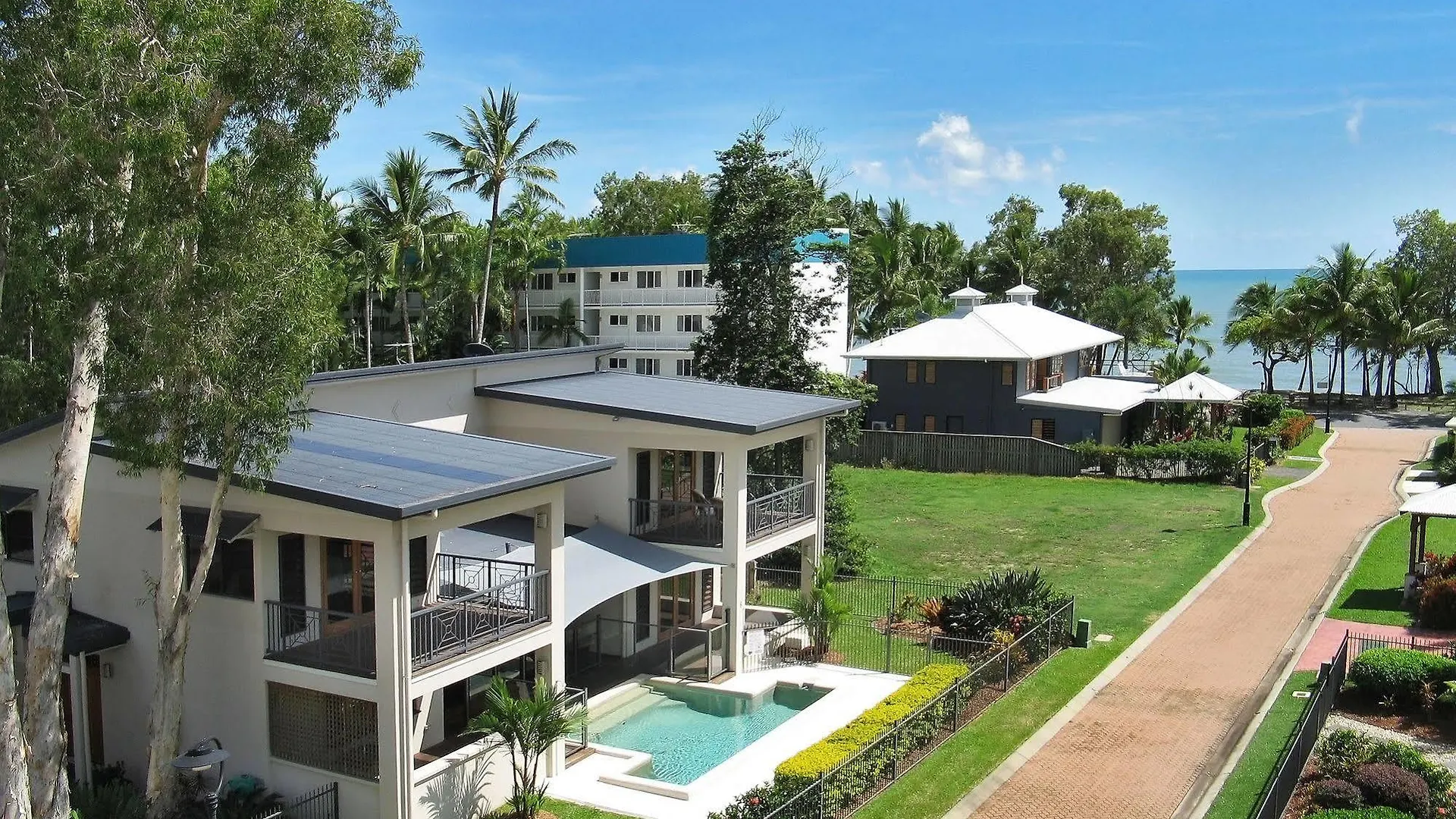 Lejlighedshotel Agincourt Beachfront Apartments Clifton Beach