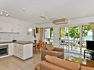 Agincourt Beachfront Apartments Clifton Beach Lejlighedshotel